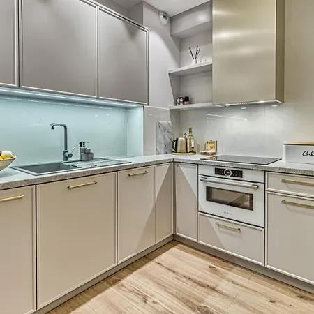 225 Z Basenem, Sauna, Jacuzzi W Cenie - 5d Appartamento