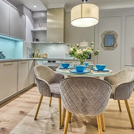 225 Z Basenem, Sauna, Jacuzzi W Cenie - 5d * Niechorze